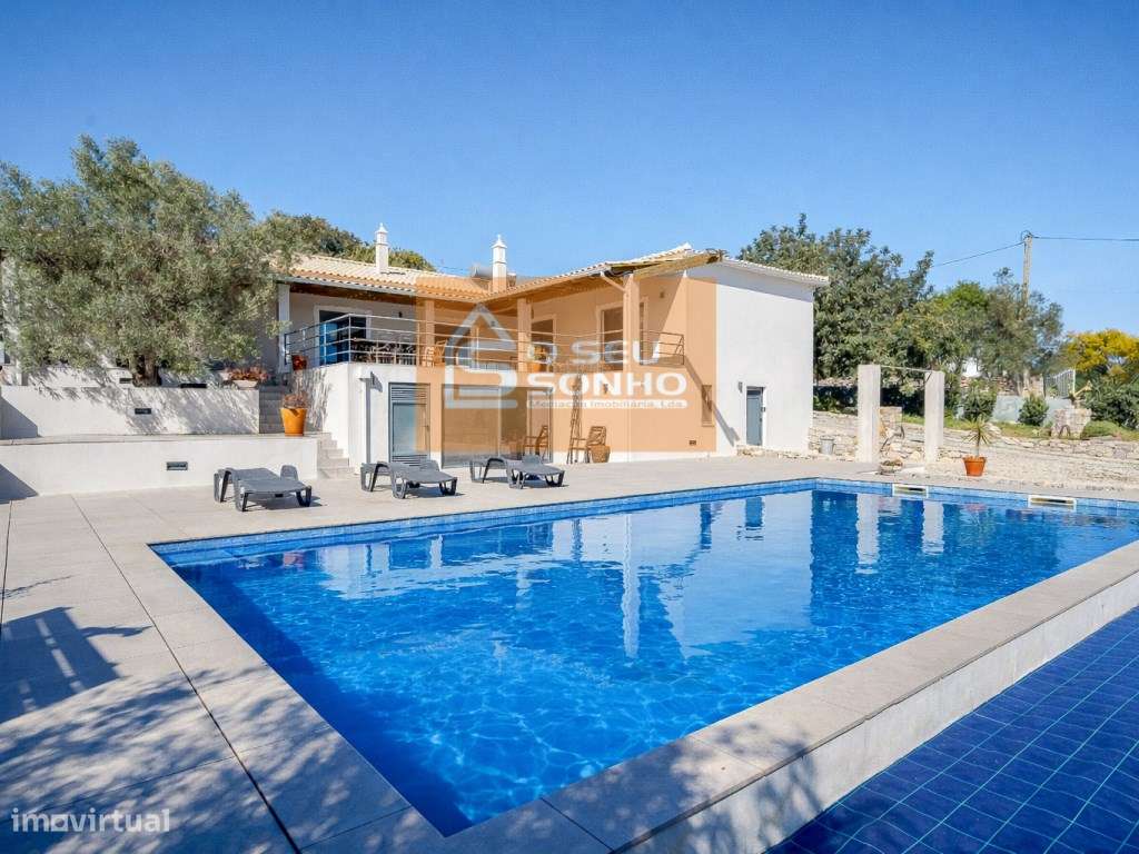 Moradia T3 + 1 com Piscina-50
