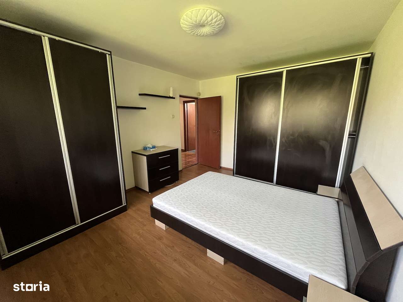 Apartament 2 camere, decomandat, pozitionat pe strada Brasov 17, Bl P12, Drumul Taberei
