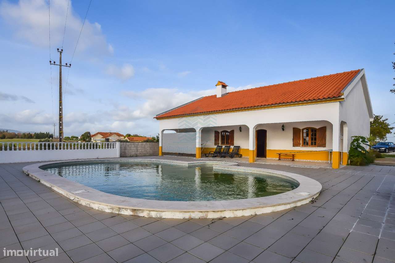 Moradia T3 em Carril - Torres Novas-8