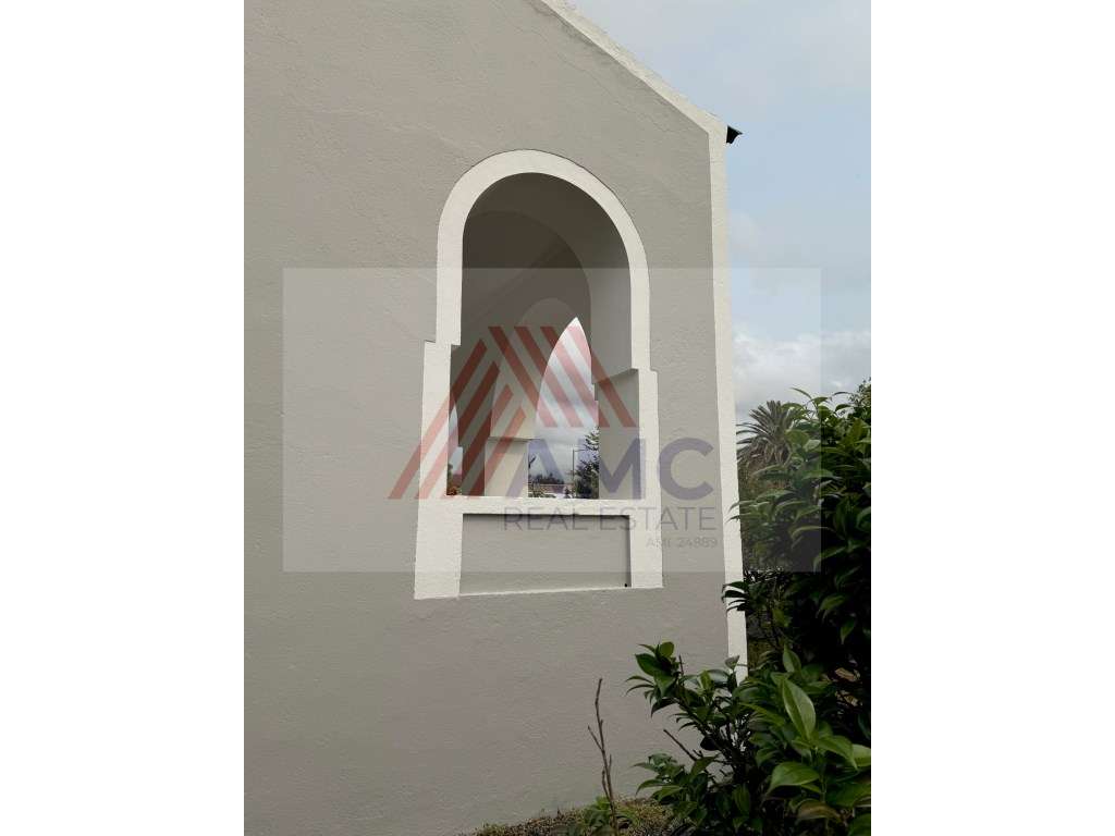 MORADIA T6 NO CENTRO DA VILA DA MADALENA-8