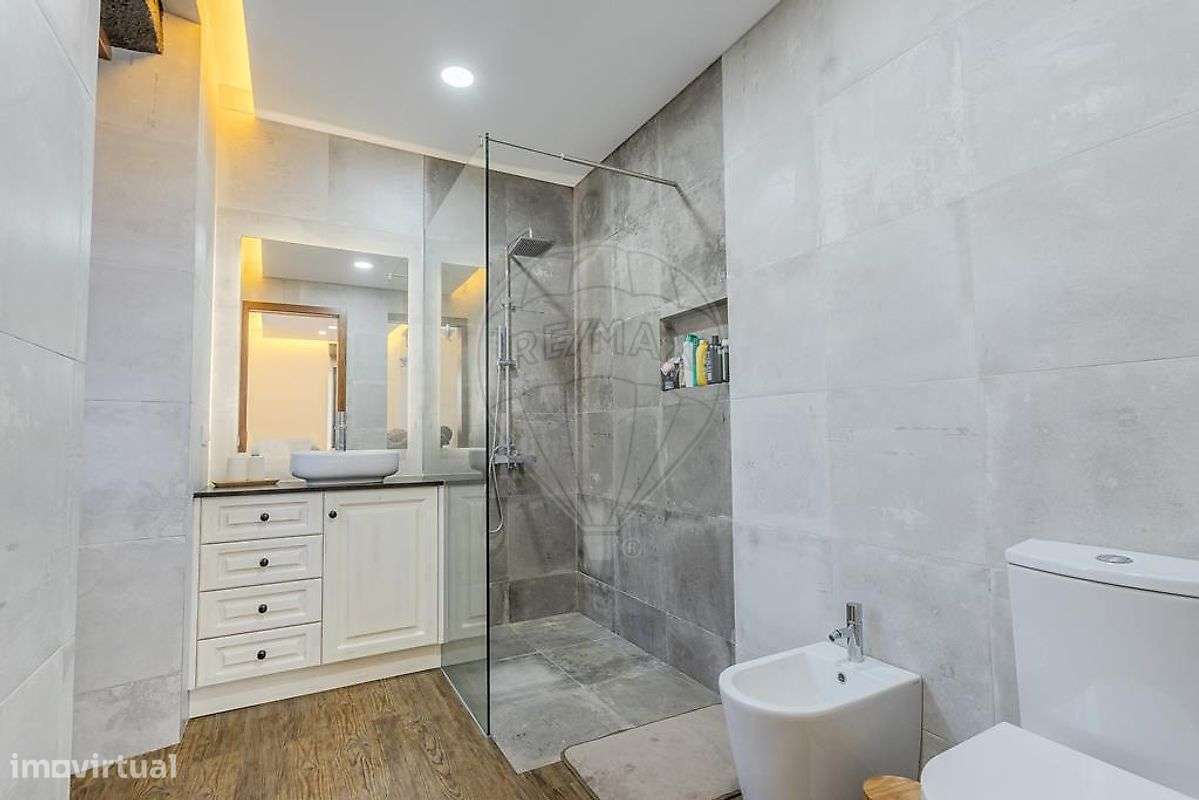 Moradia T4 para venda-12