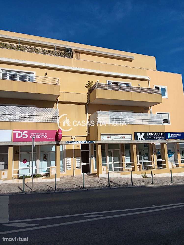 Garagem/armazém na Rua Dr. José Joaquim de Almeida, em Carcavelos-10