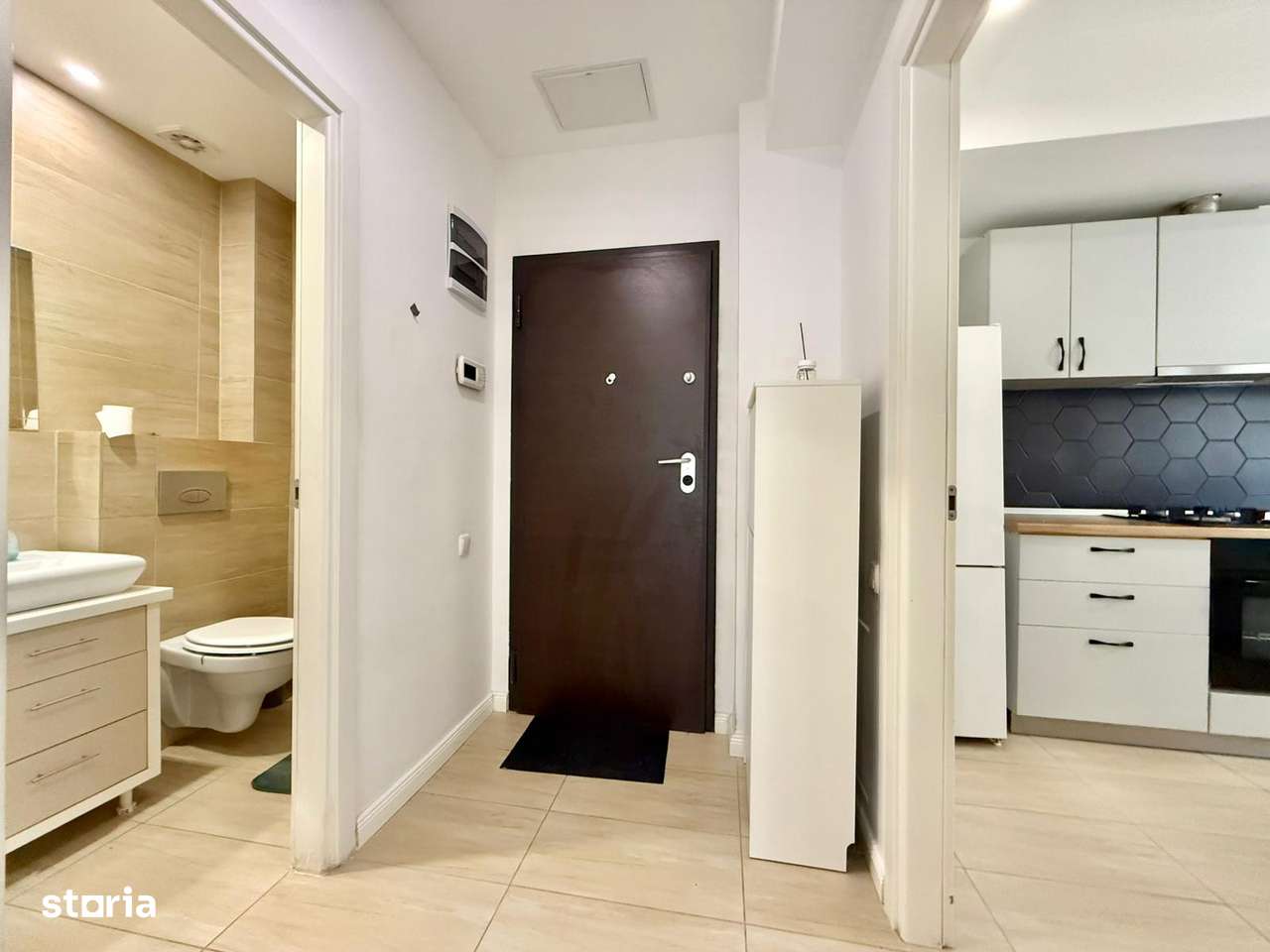 COSMOPOLIS - Aparatament 3 camere mobilat si utilat, vedere piscina - Imagine principală: 5/16