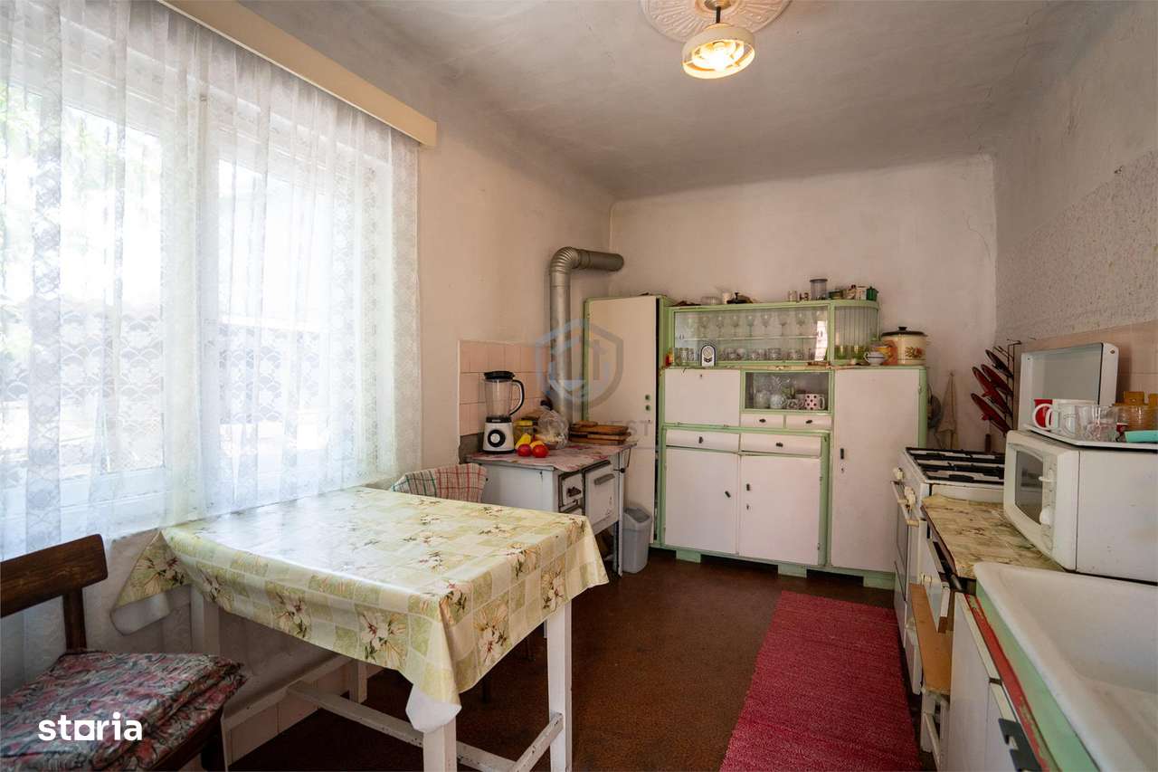 Casa singur in curte cu acces auto si teren 993 mp in Iosia.  - Imagine principală: 4/6