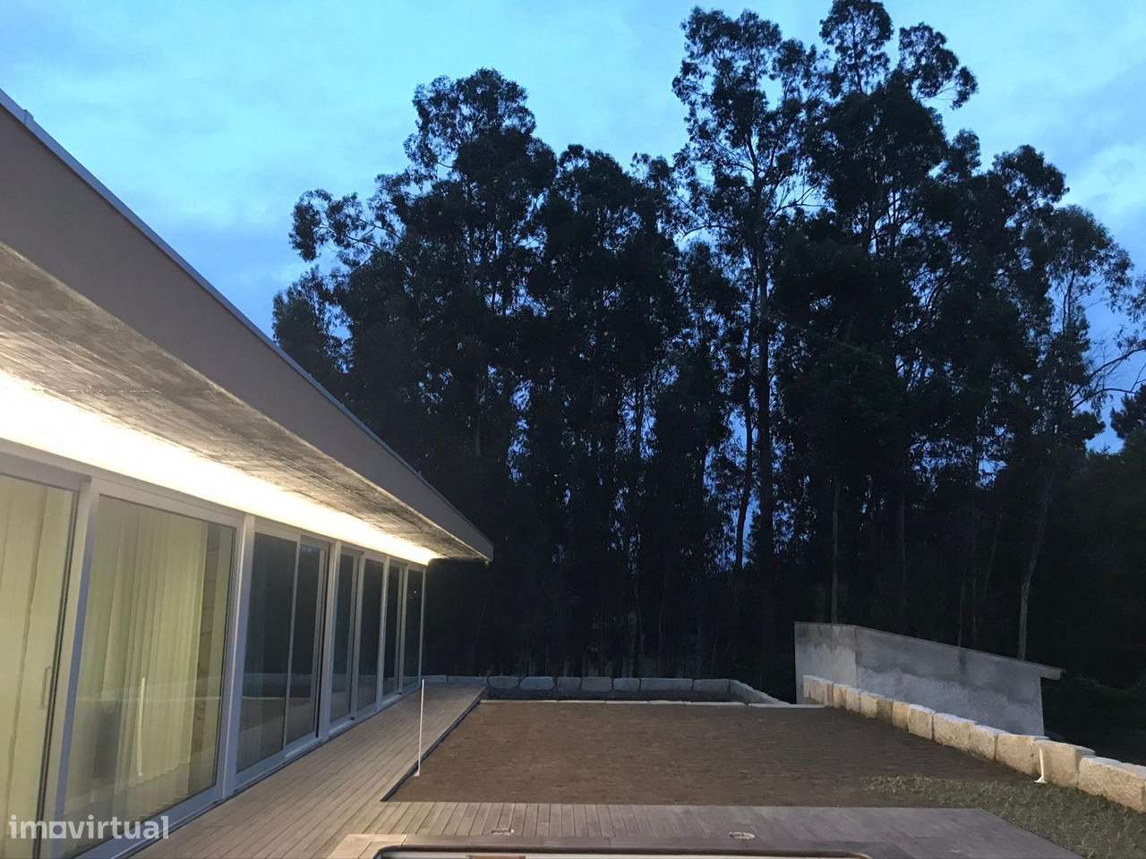 Moradia térrea com piscina em Soutelo, Vila Verde-10