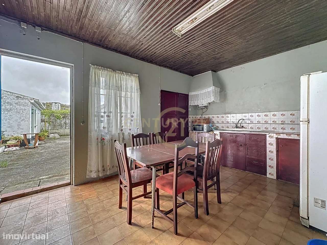 Casa T2 para recuperação na freguesia da Feteira- ilha Terceira - Grande imagem: 5/7