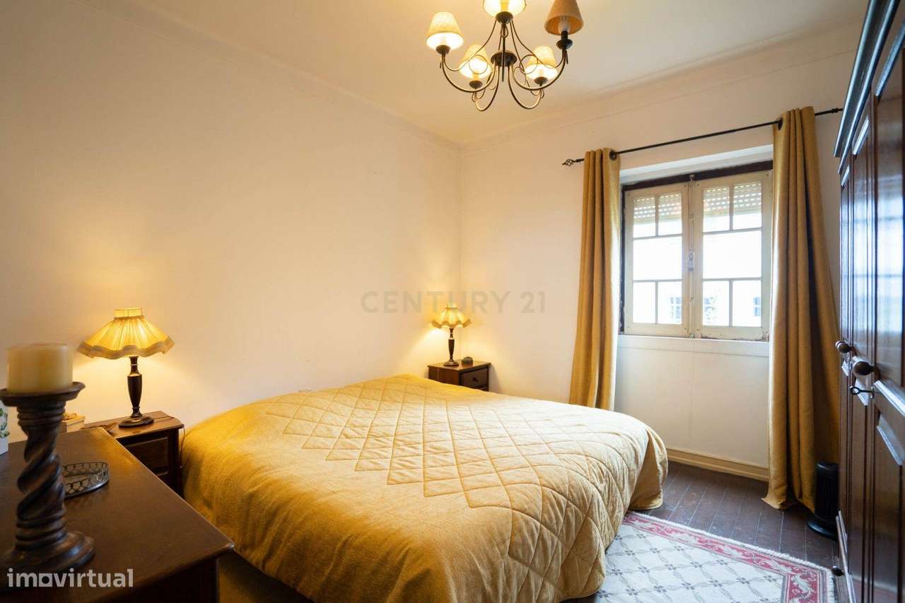 Moradia T6 com terreno no centro da Lousã – excelente localização - Grande imagem: 3/60