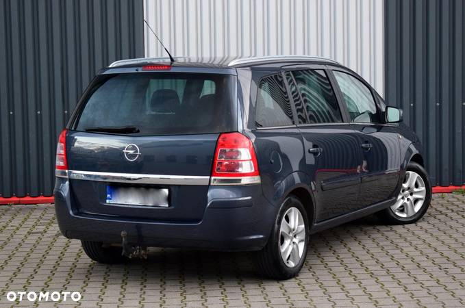 Opel Zafira 1.8 Selection - 4
