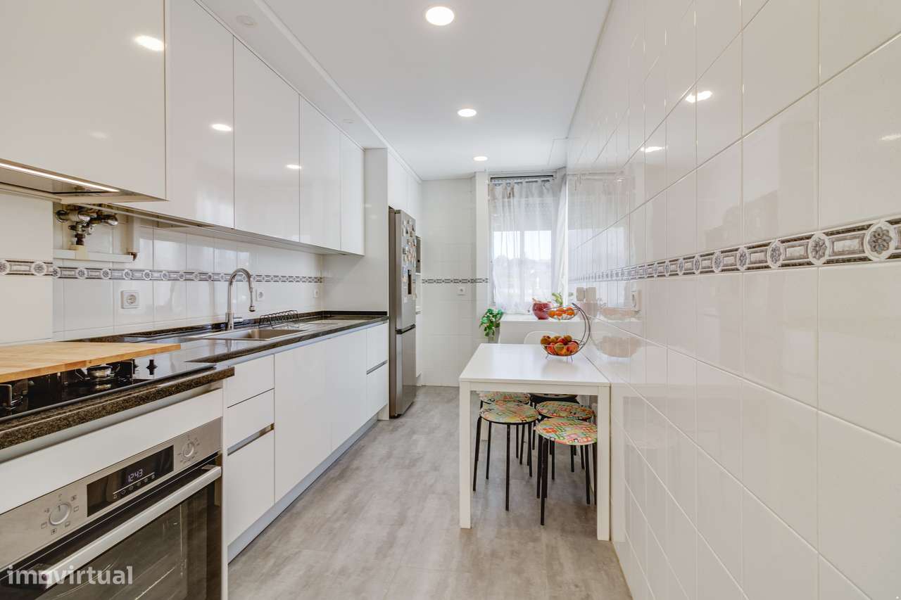 APARTAMENTO T3 | 2 WC'S | ELEVADOR | ARRECADAÇÃO | FALAGUEIRA-9