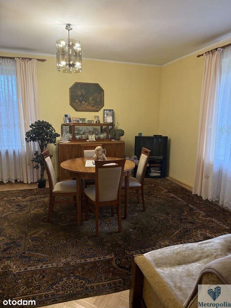 Jednopokojowe 36M2 Z Oddzielną Kuchnią-1