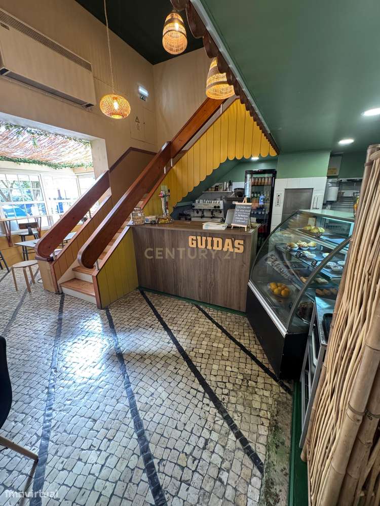 Excelente trespasse de café/snack bar existente há 40 anos em frente a - Grande imagem: 4/18