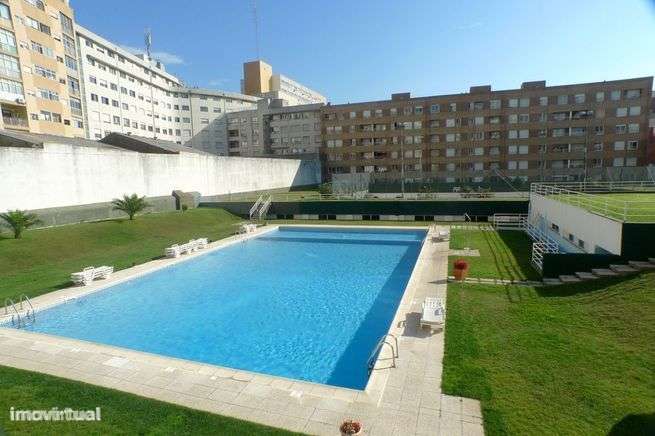 T2 Cond.Fechado com Piscina - Centro de Matosinhos - Grande imagem: 4/25