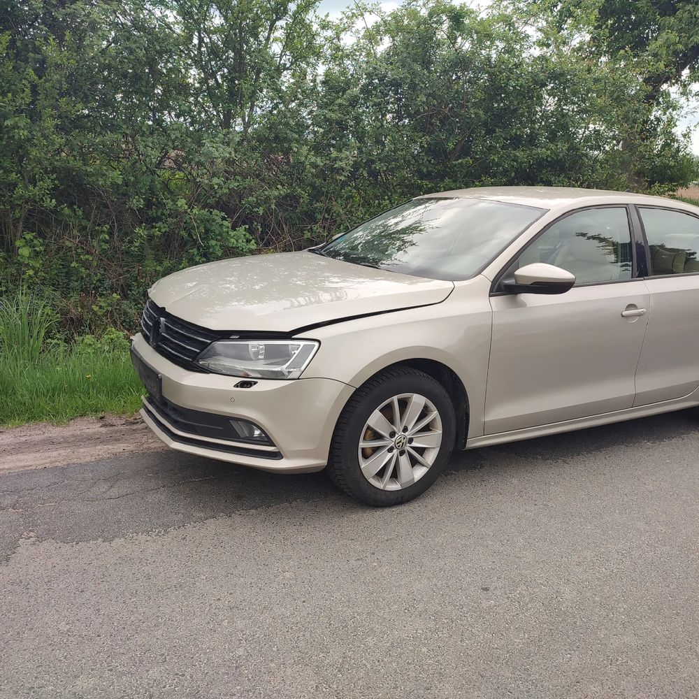 Volkswagen Jetta A6 2015