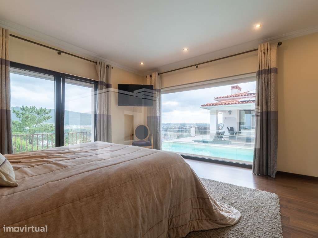 Magnífica Moradia V3+1 com Piscina - Porto de Mós-20