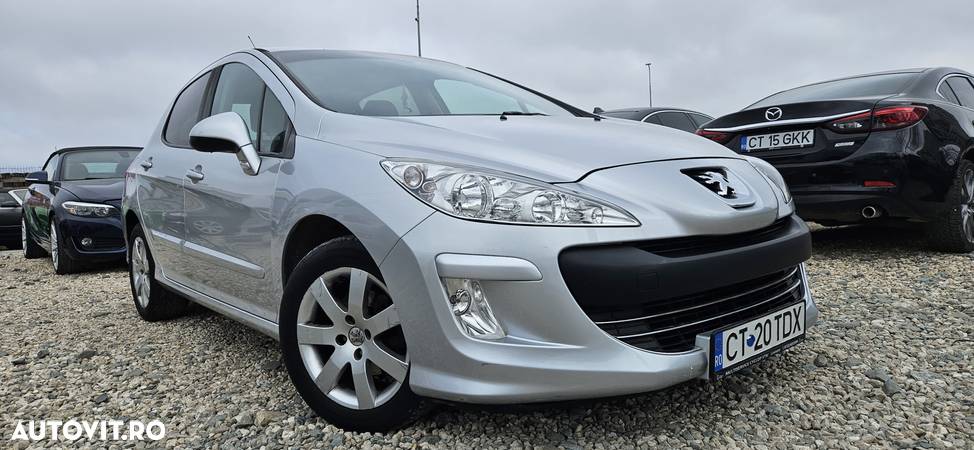 Peugeot 308 1.6HDi Confort Pack - 10