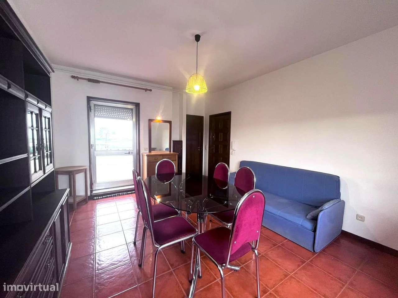 T1 com terraço amplo | Último piso | Metro e aeroporto a poucos minuto - Grande imagem: 4/15