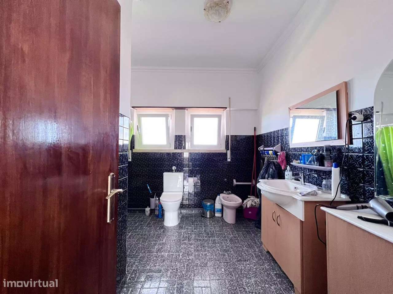 Propriedade remodelada V5 com terrenos anexos!-16