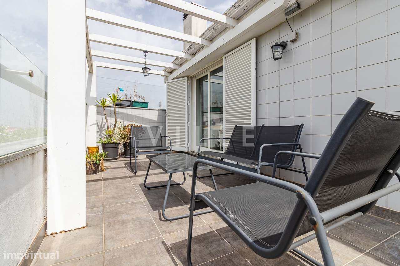 APT T2 Duplex em São Bernardo-23