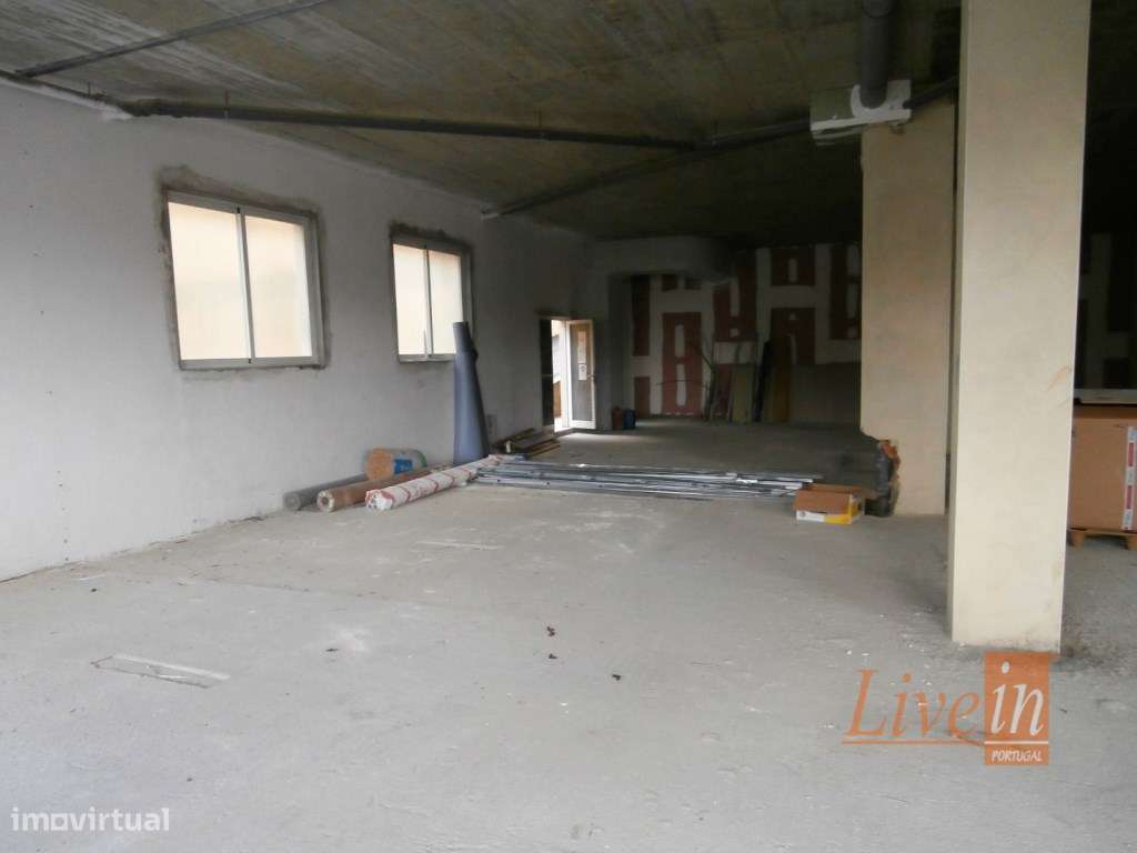 Loja Destinada a Comercio e Serviços no Centro de Mafra - Grande imagem: 5/10