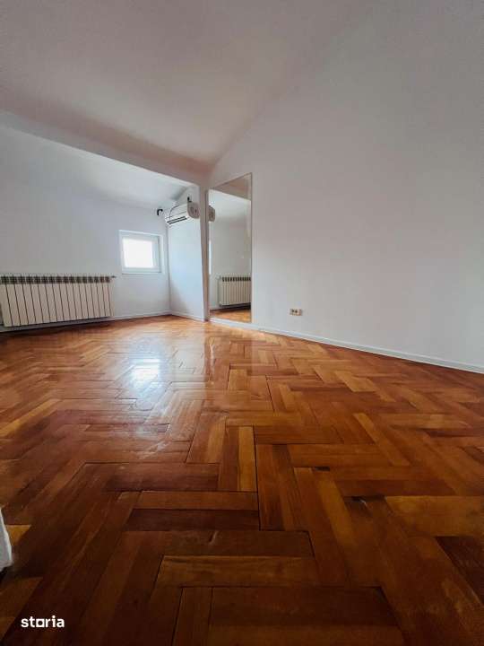 Casa spatioasa, ideal sediu de firma, Zona Parcul Circului. - Imagine principală: 5/19