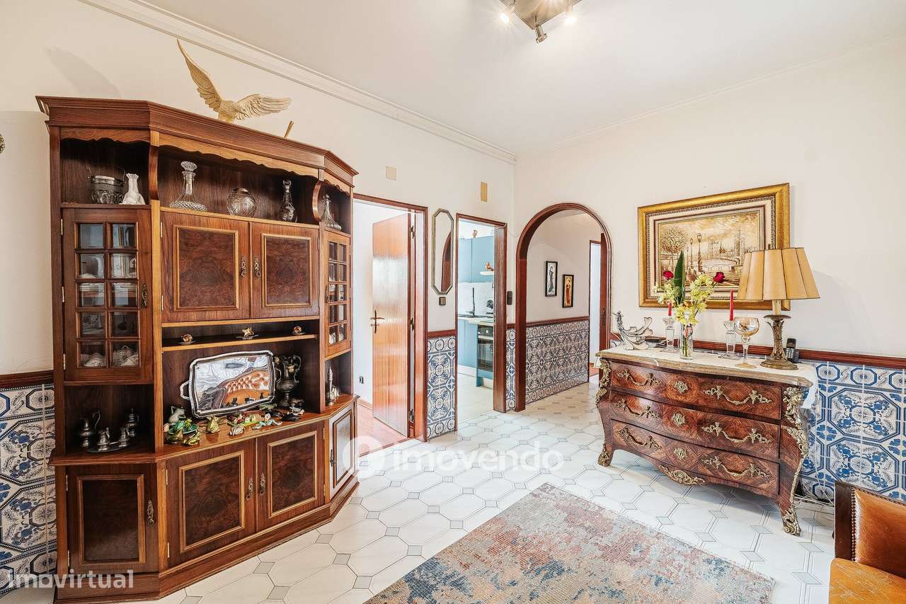 Apartamento T3 com cozinha equipada, na Póvoa de Santa Iria - Grande imagem: 2/44