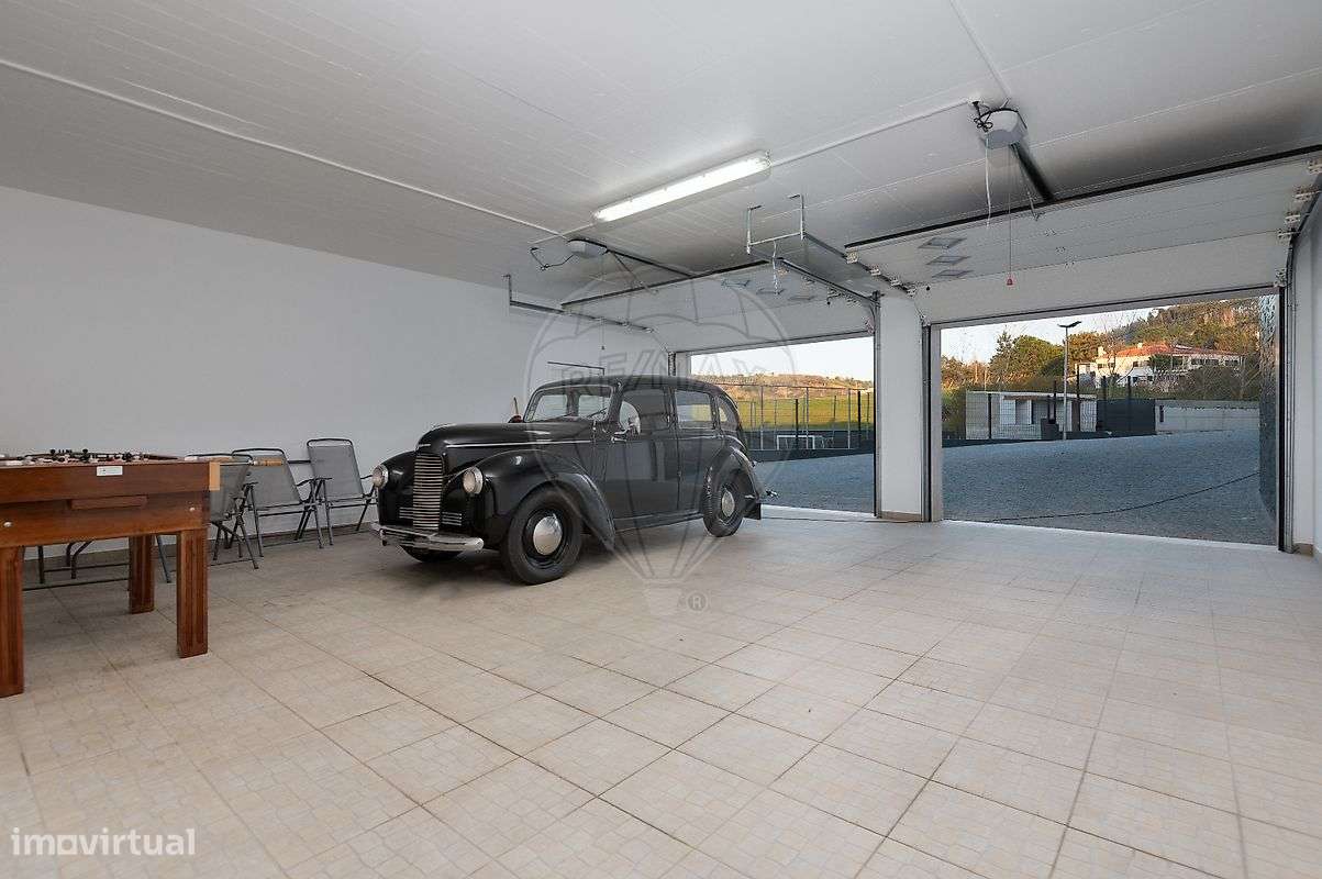 Moradia T4 para venda-30