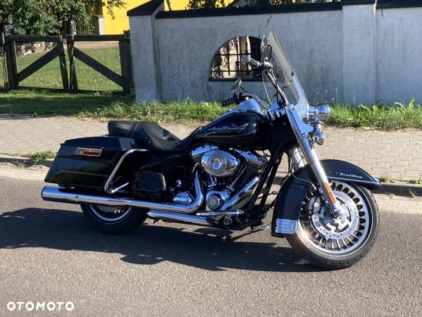 Harley-Davidson Touring Road King - 2