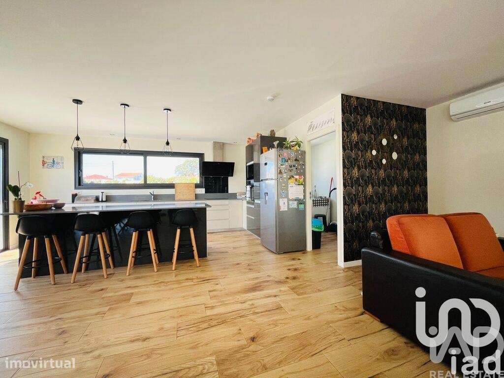 Moradia térrea T4 em Antas de 213,5 m2 - Grande imagem: 4/34