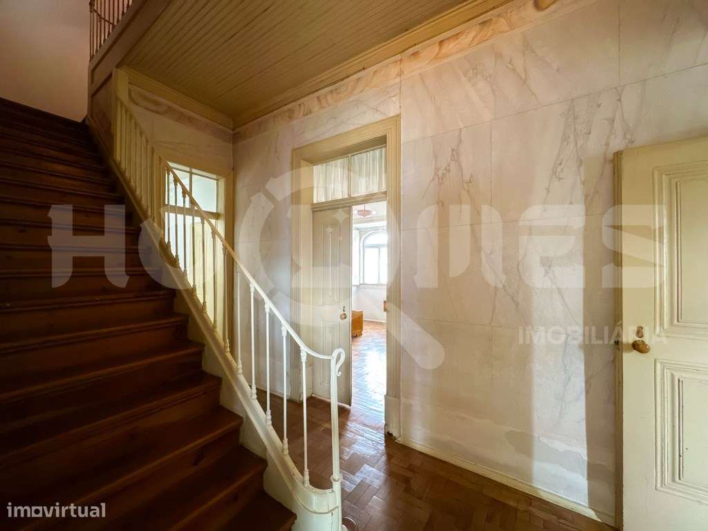 Moradia Secular de Charme | Casa + Jardim + Anexos | Potencial Hote...-38