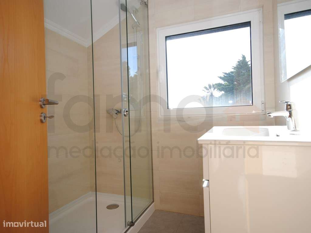 T3 Duplex com terraço centro da Parede-43