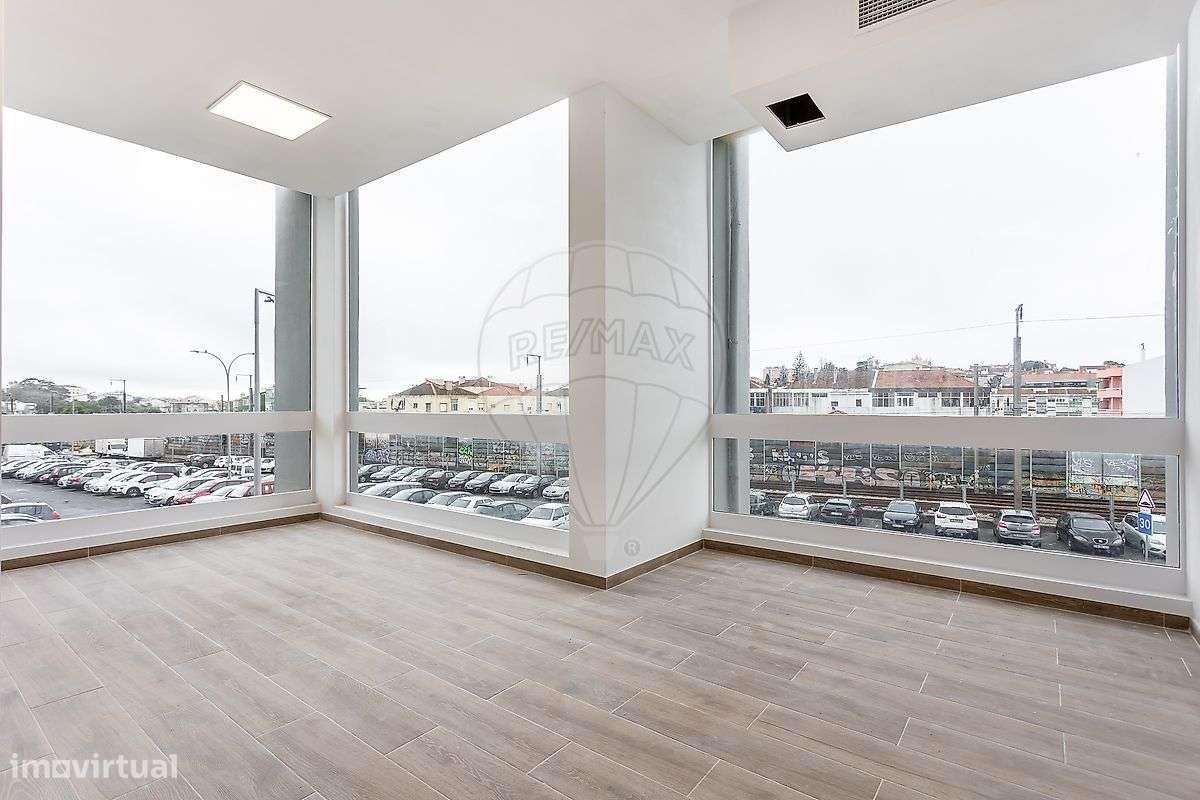 Loja  para arrendamento - Grande imagem: 3/12