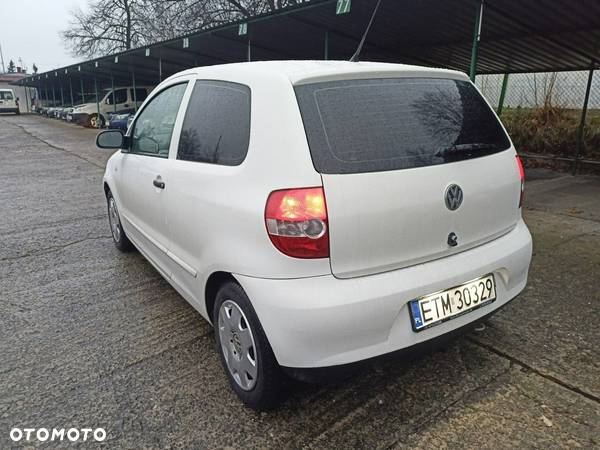 Volkswagen Fox - 11