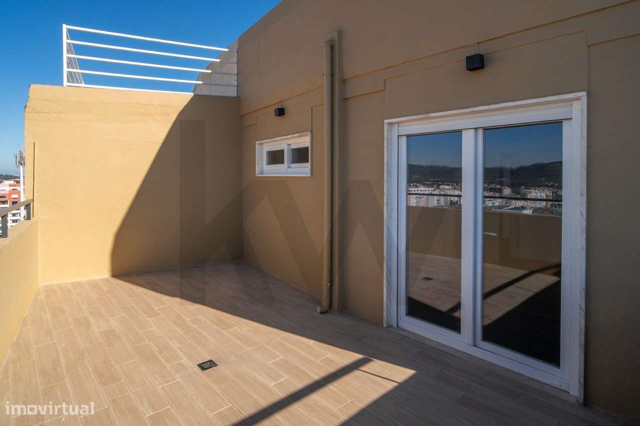 Para venda: Apartamento T3, com terraços vista Rio e Serra totalmen - Grande imagem: 4/38