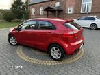 Kia Rio - 15