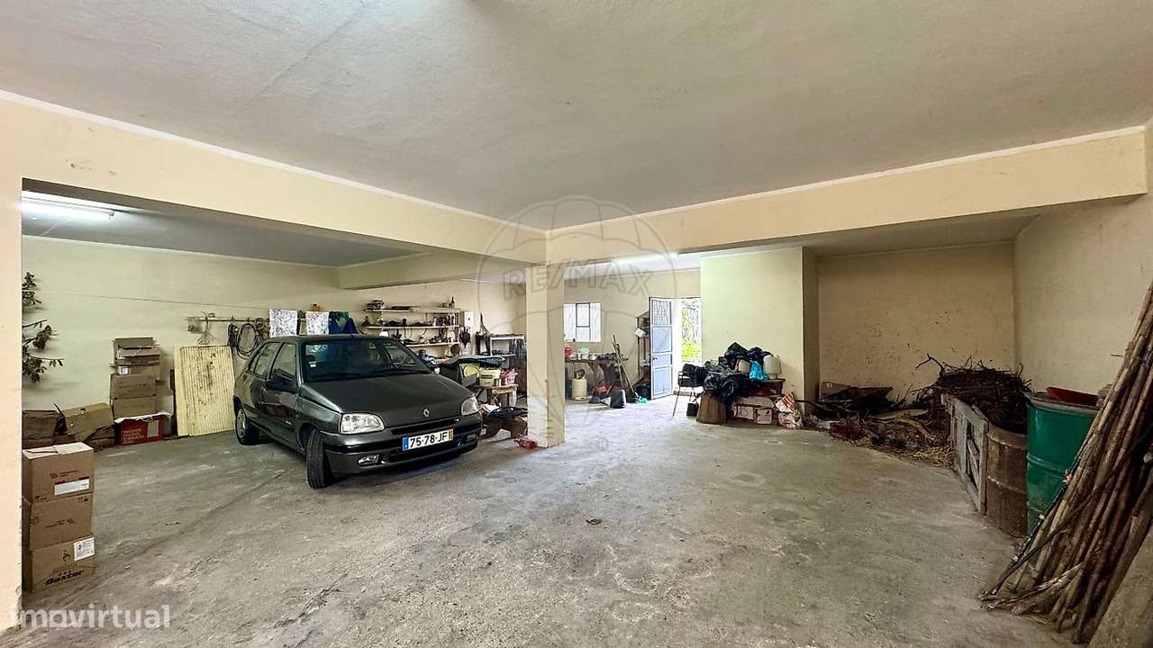 Moradia T4 para venda-33