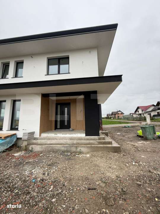 Casa superba, 5 camere, 126 mp, 6 ari teren, zona Patrauti - Imagine principală: 2/13