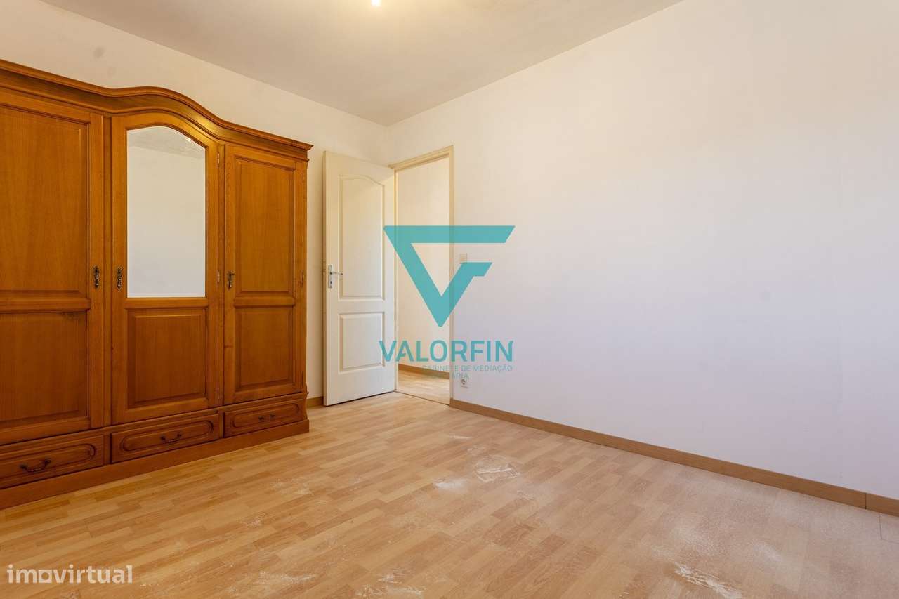 Moradia T5 c/ 1818 m² de Terreno - CAXARIAS / OURÉM-11