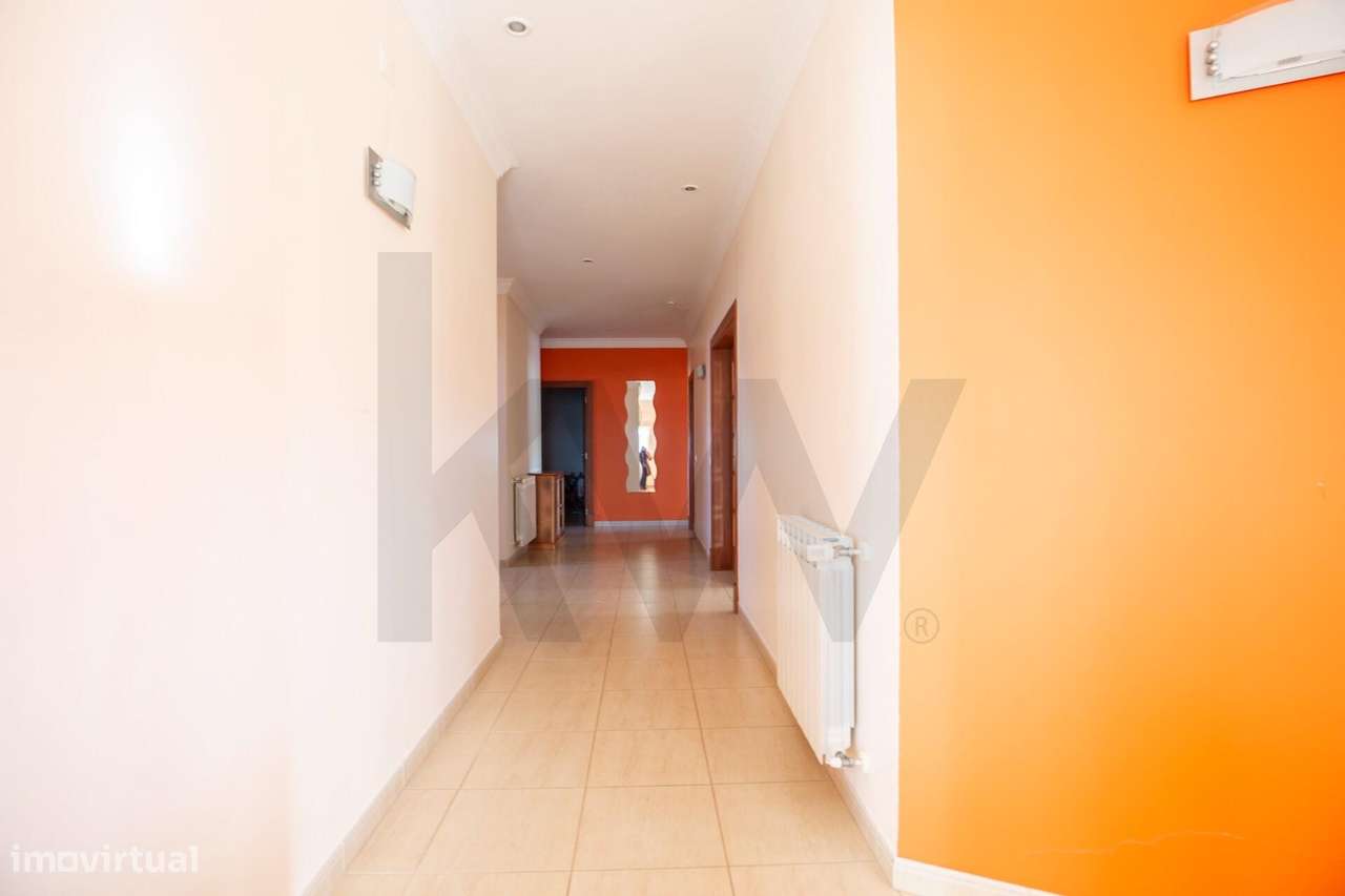 Moradia Espaçosa Próxima da Ericeira — Privacidade, Conforto e Naturez - Grande imagem: 4/54