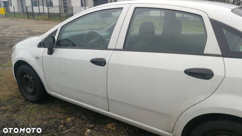 Drzwi lewe tył tylne Fiat Linea 07-13 - 2