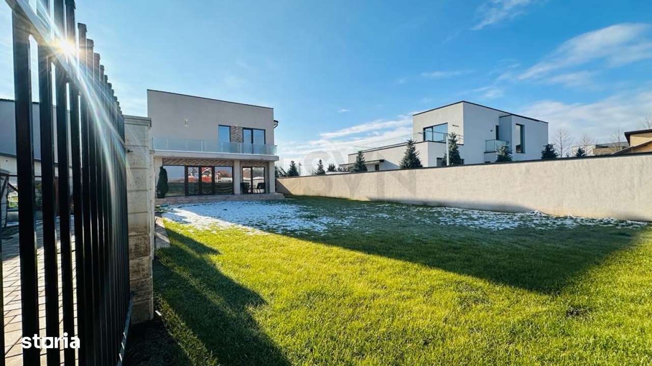 Vila de vanzare in Corbeanca central - Imagine principală: 2/11