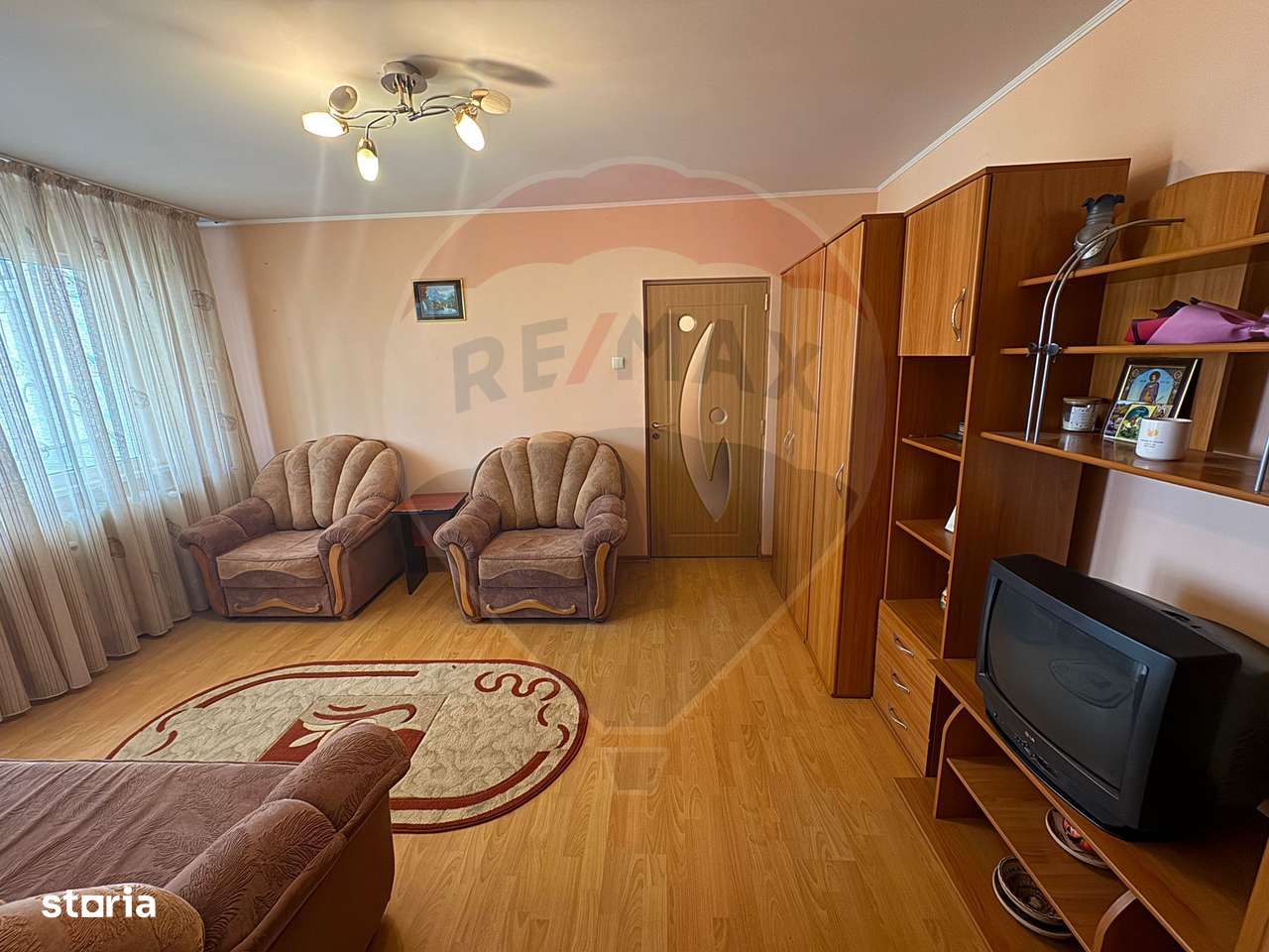 Apartament de vanzare cu 2 camere în zona Cornisa Bistritei-0