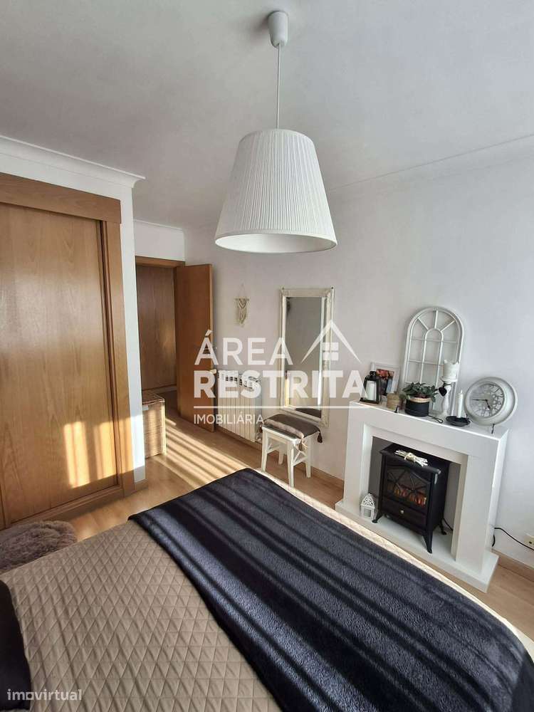 Apartamento T2 com elevador e parqueamento nos Fidalguinhos-8