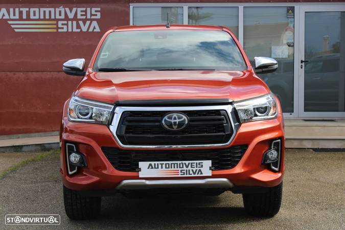 Toyota Hilux 2.4 D-4D 4WD Premium Edition - 4