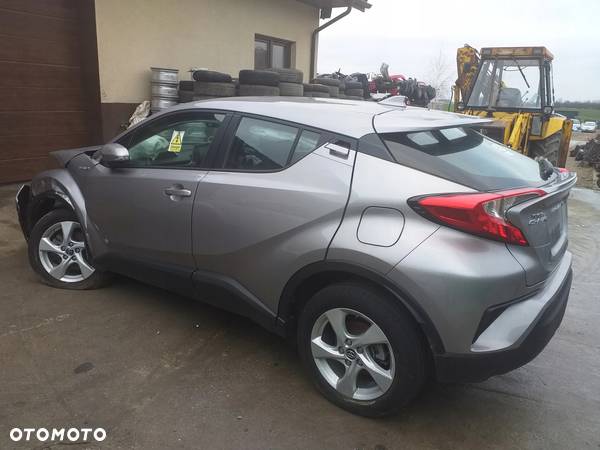 Toyota CHR C-HR wahacz tył tylny prawy - 4