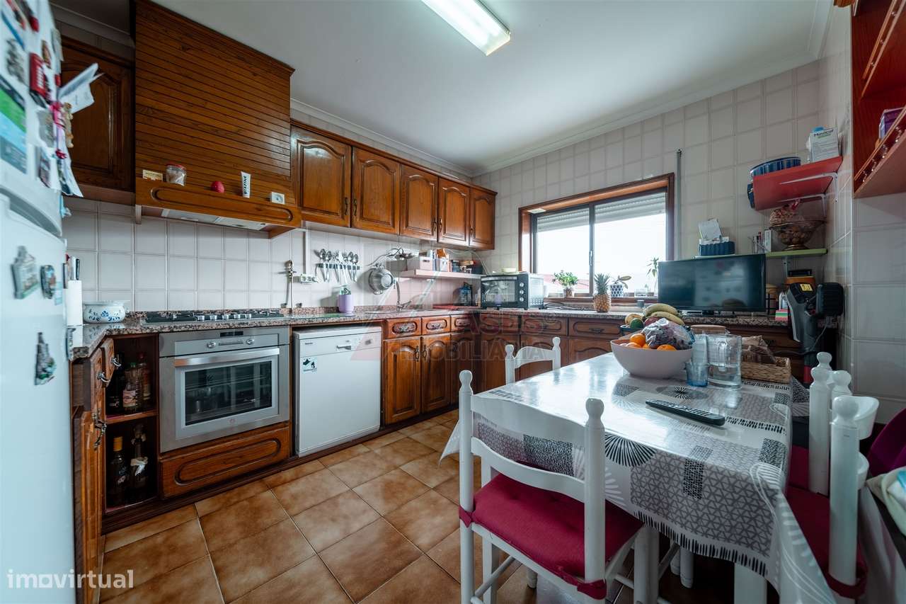 Moradia T3 Geminada – Urbanização Sol-Poente | Fafe - Grande imagem: 4/33