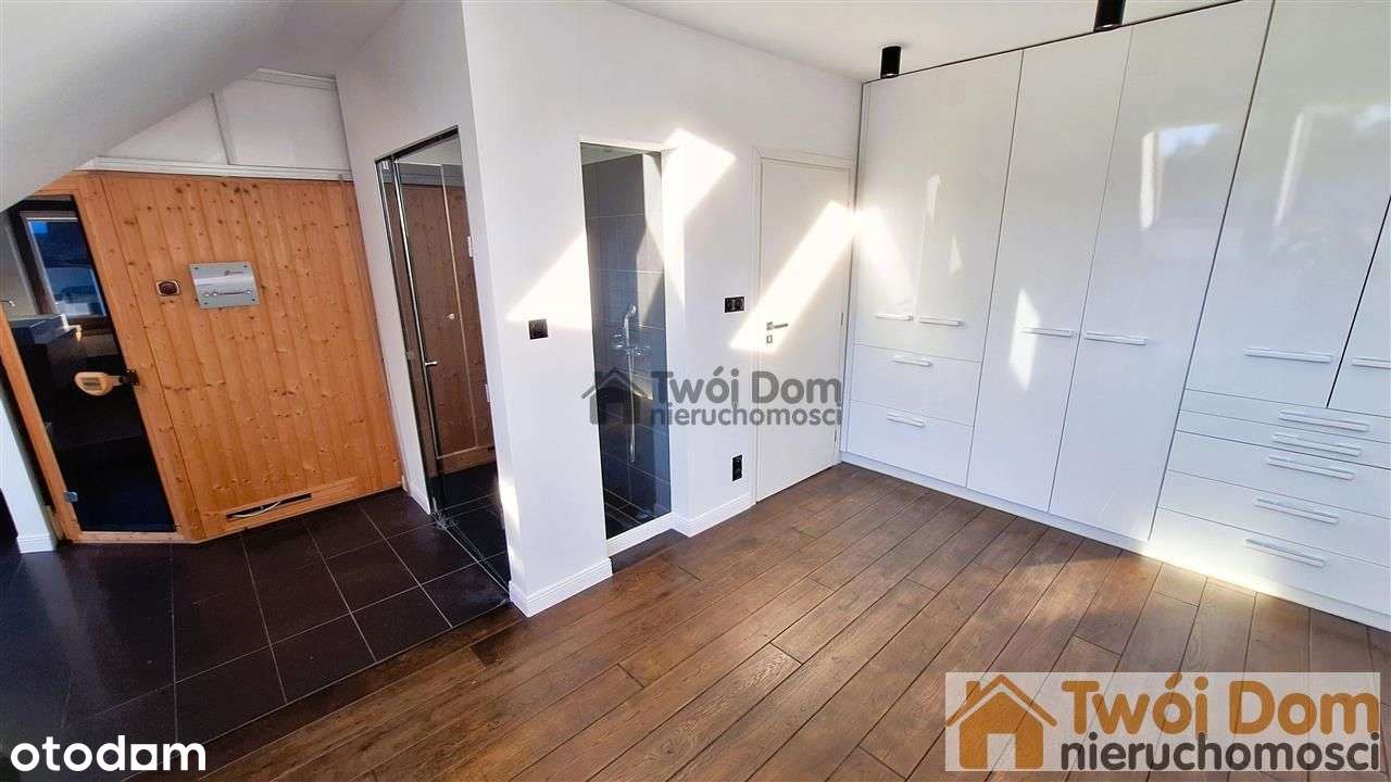 Dom skrajny z sauną i fotowoltaiką – Smolec-9