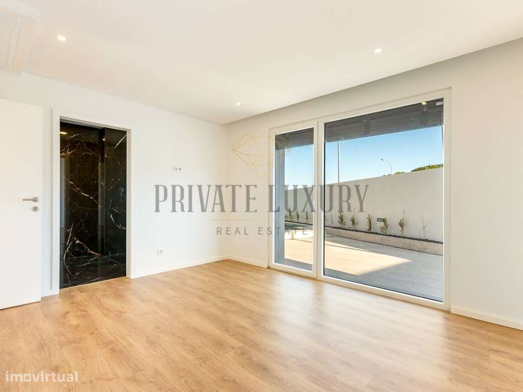 Moradia de Luxo T5 com Piscina em Belas, Sintra | Design Contemporâ...-11