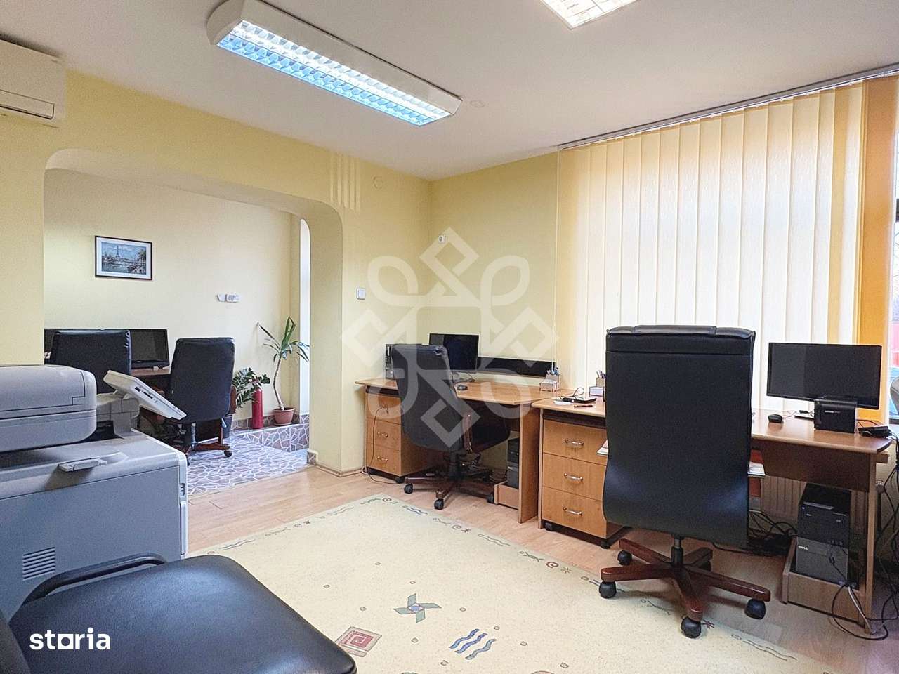 Spatiu de birou de vanzare ultrancentral in Oradea-3