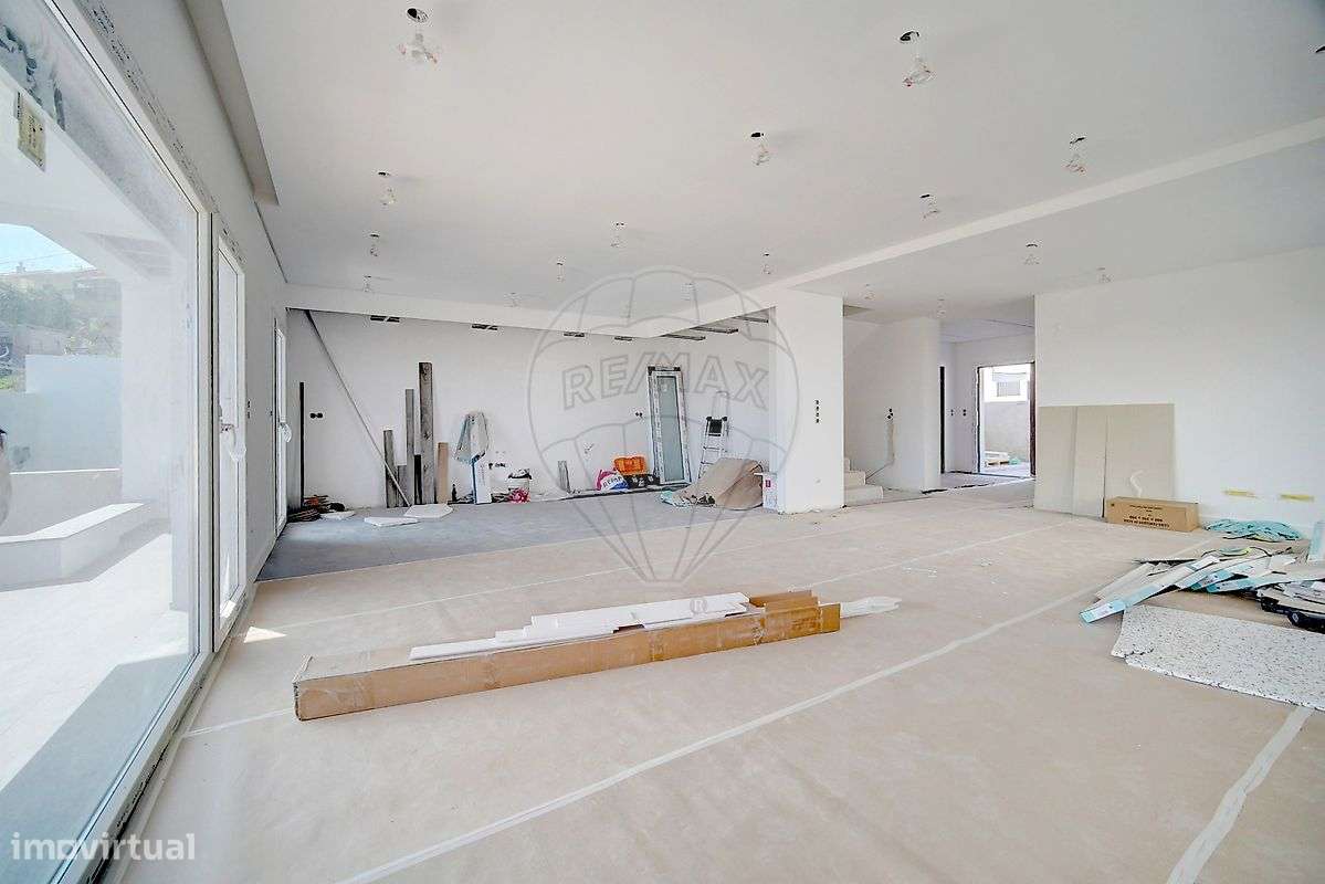 Moradia T5 para venda-13