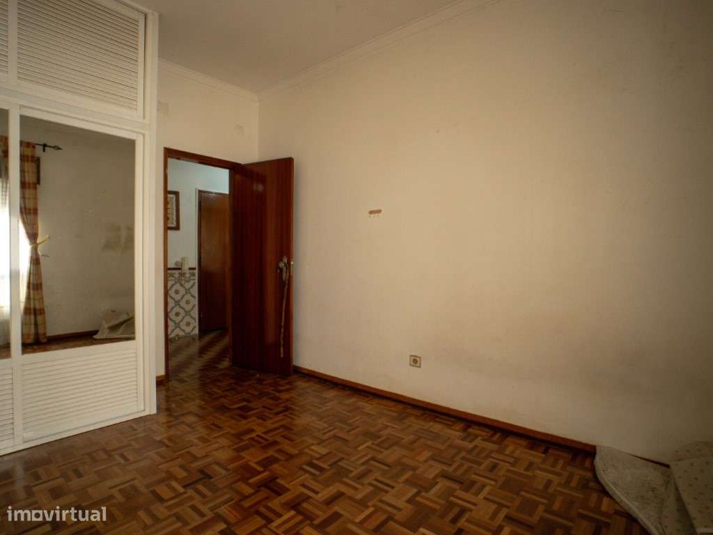 Apartamento T2 1º andar - Rua Jaime Cortesão, Baixa da Banheira-8